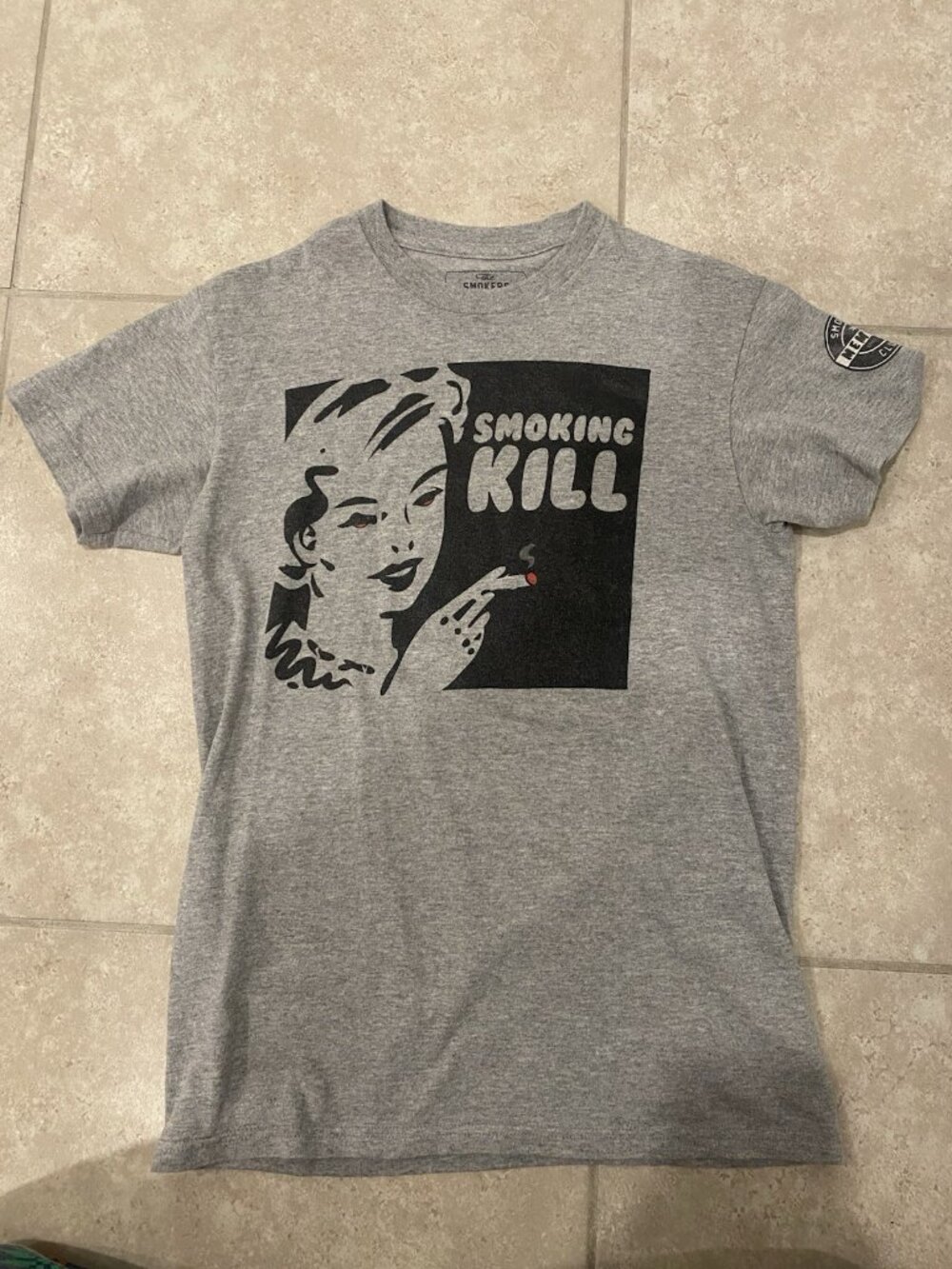 The Smokers Club Smoking Kill Member Since 1980 Size Small Red Eyes Paper Plane